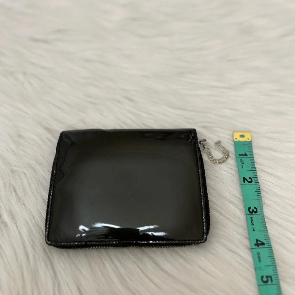 PAUL SMITH - BLACK PATENT LEATHER COMPACT BIFOLD ZIP WALLET